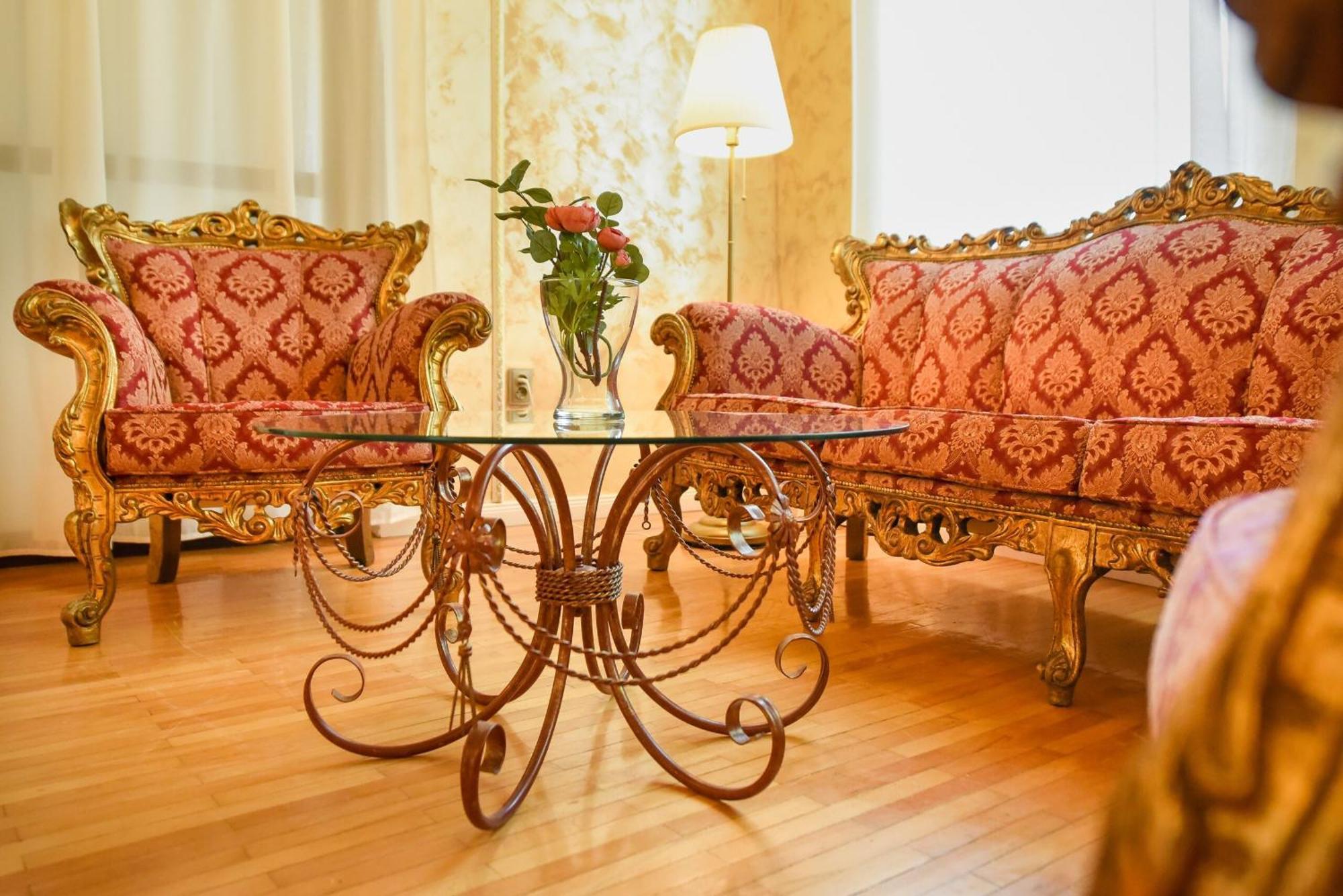 Centrally Located 2Br Apartment With Balcony & Unique Design Бухарест Экстерьер фото